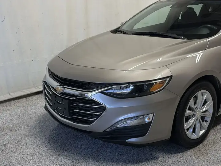Chevrolet Malibu 2023 photo 3
