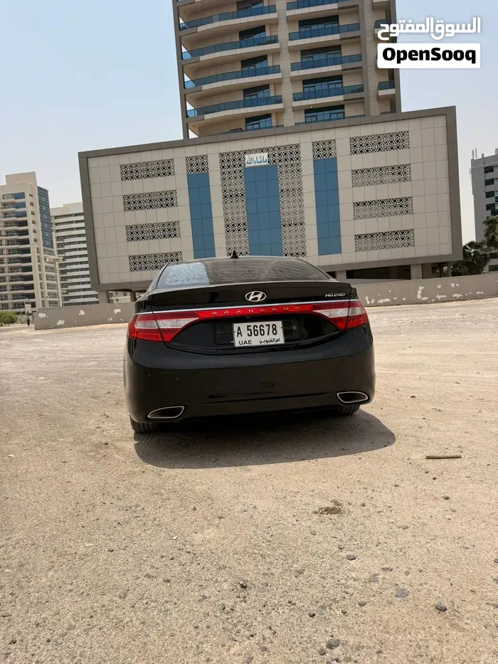 Hyundai Azera 2012 photo 4