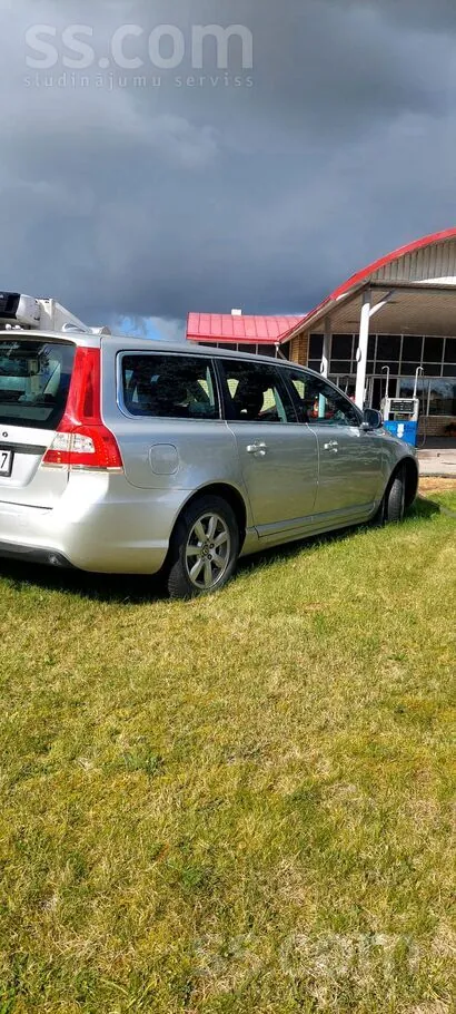 Volvo V70 2013 photo 4