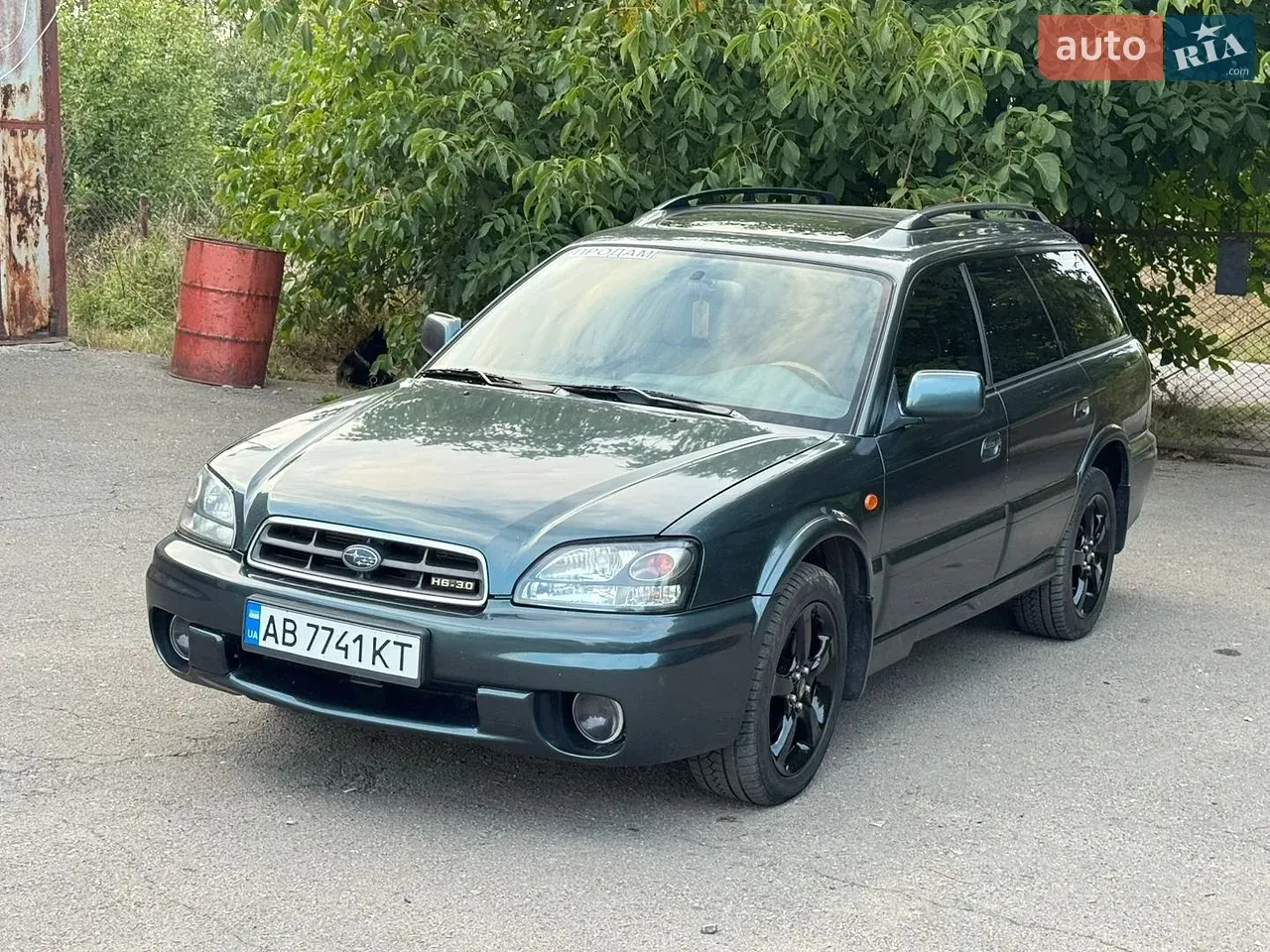 Subaru Outback 2003 photo 2
