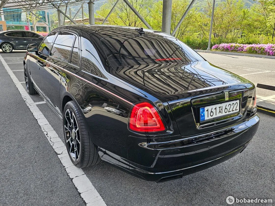 Rolls-Royce Ghost 2013 photo 3