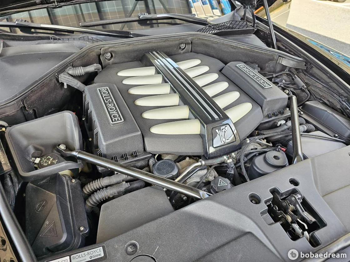 Rolls-Royce Ghost 2013 photo 5
