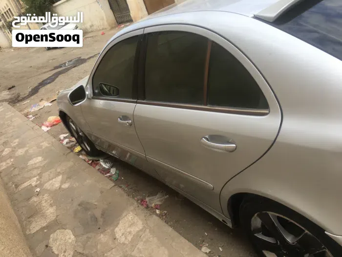 Mercedes-Benz E-Class 2007 photo 4