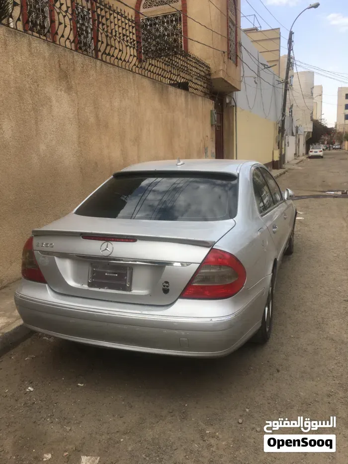 Mercedes-Benz E-Class 2007 photo 2
