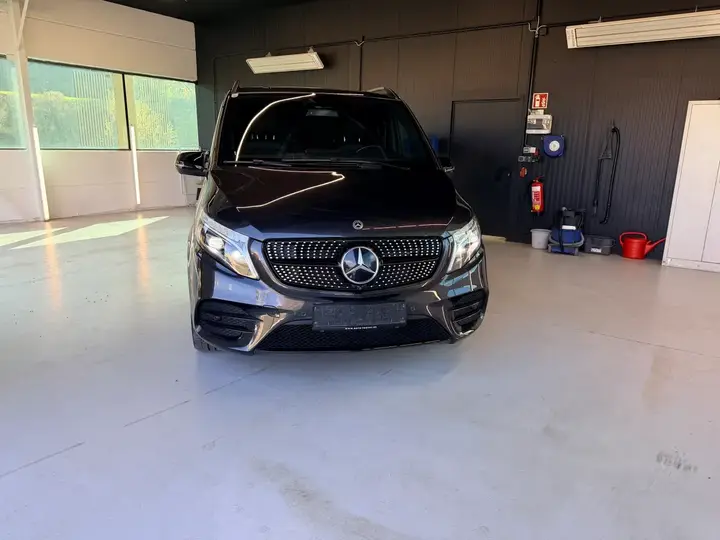 Mercedes-Benz V-Class 2022 photo 2