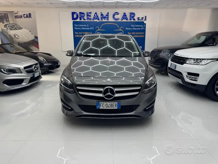 Mercedes-Benz B 180 2016 photo 2