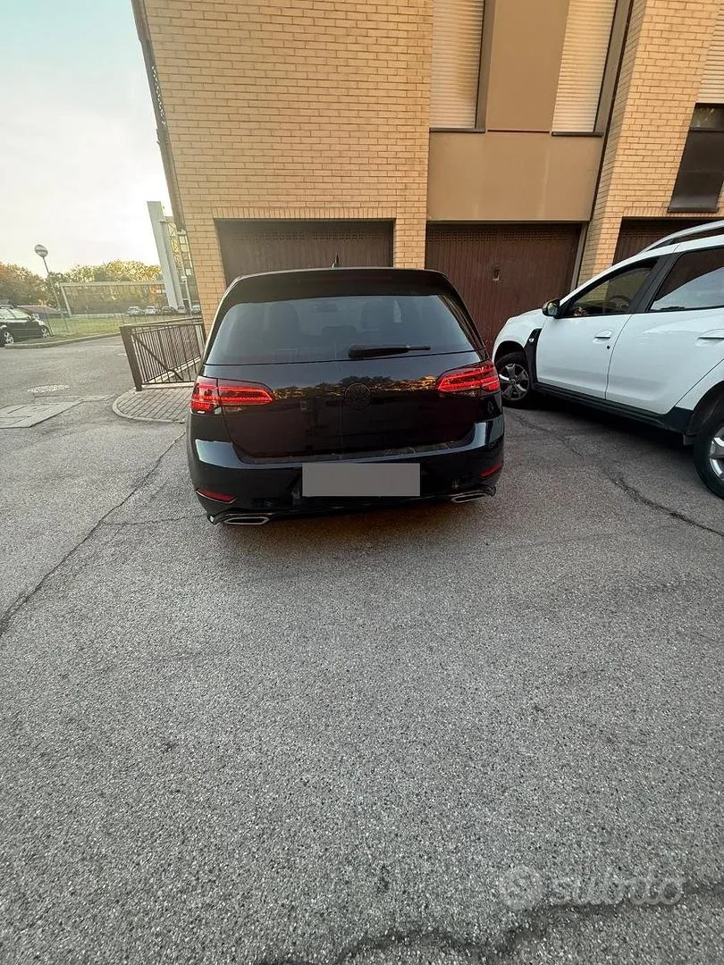 Volkswagen Golf 2020 photo 2