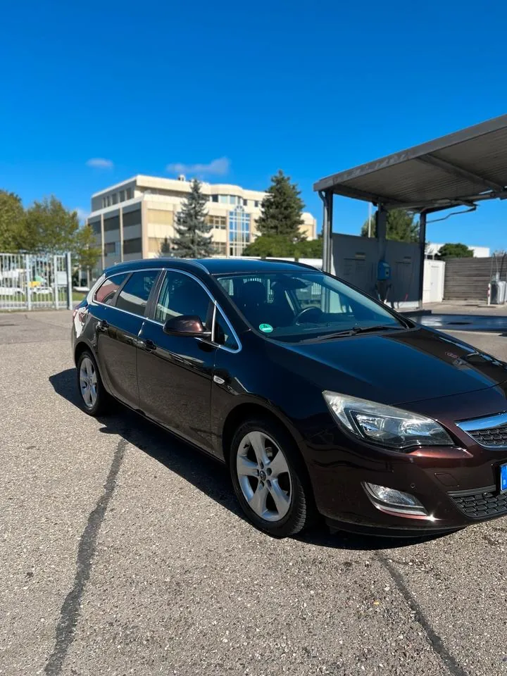 Opel Astra J