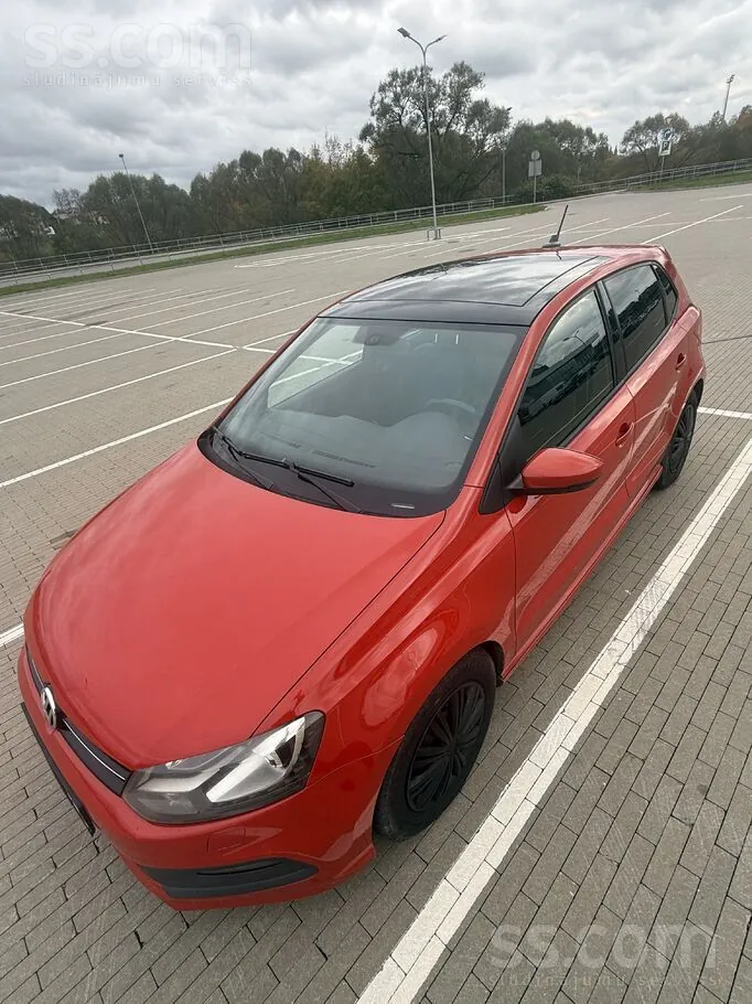 Volkswagen Polo 2012 photo 4