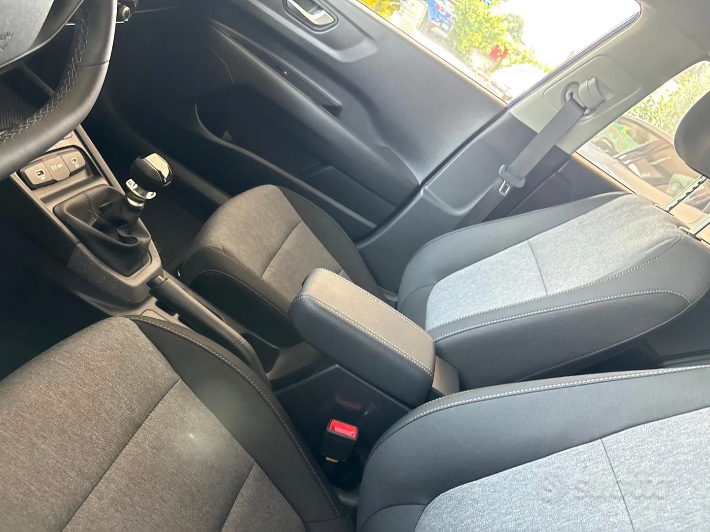 Kia Stonic photo 2