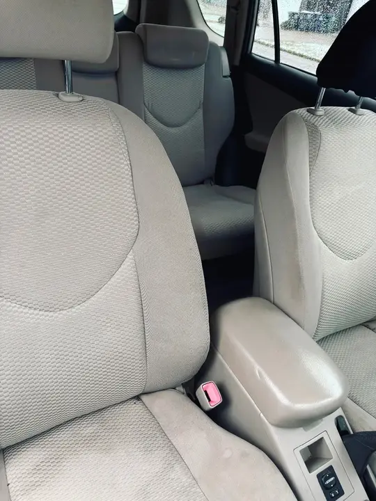 Toyota Rav4 2008 photo 3
