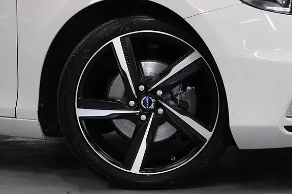 Volvo V40 2015 photo 5