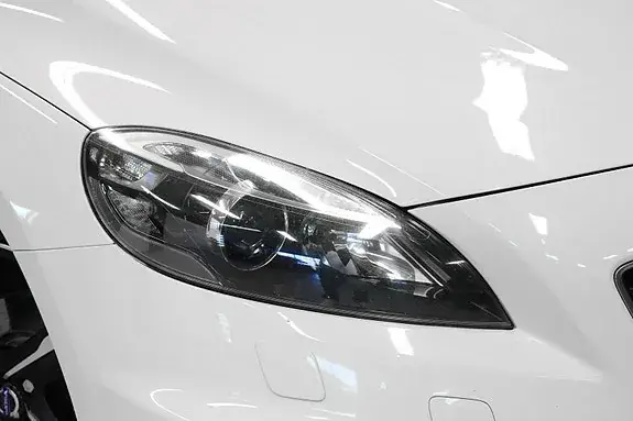 Volvo V40 2015 photo 4