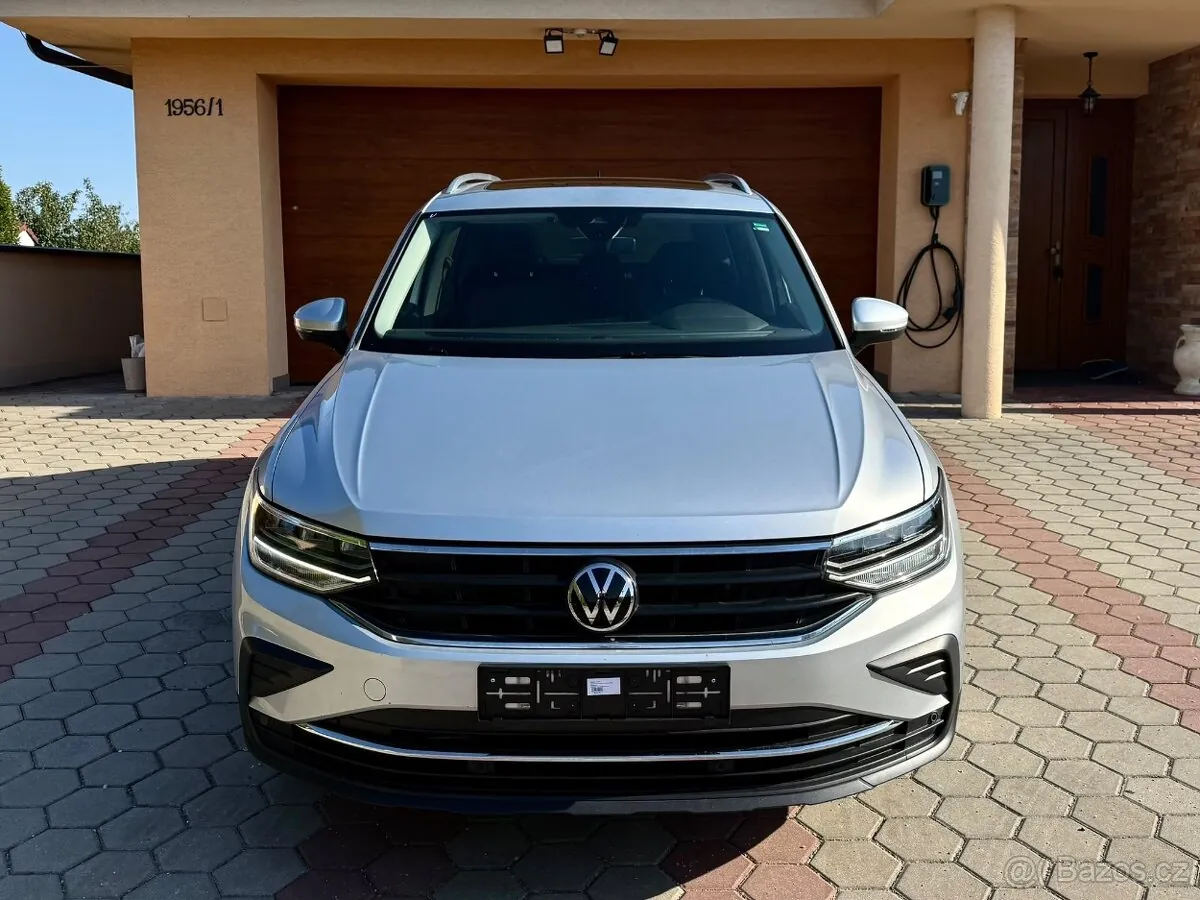 Volkswagen Tiguan 2022 photo 2