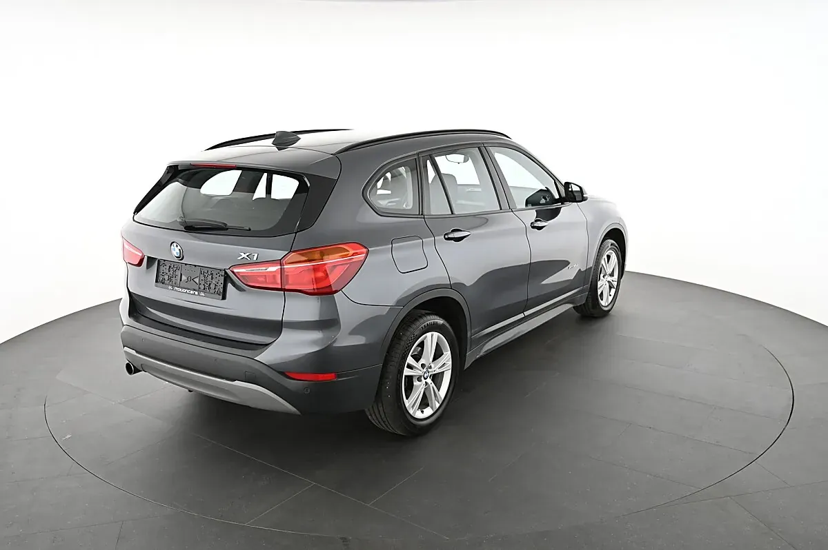 BMW X1 2016 photo 2