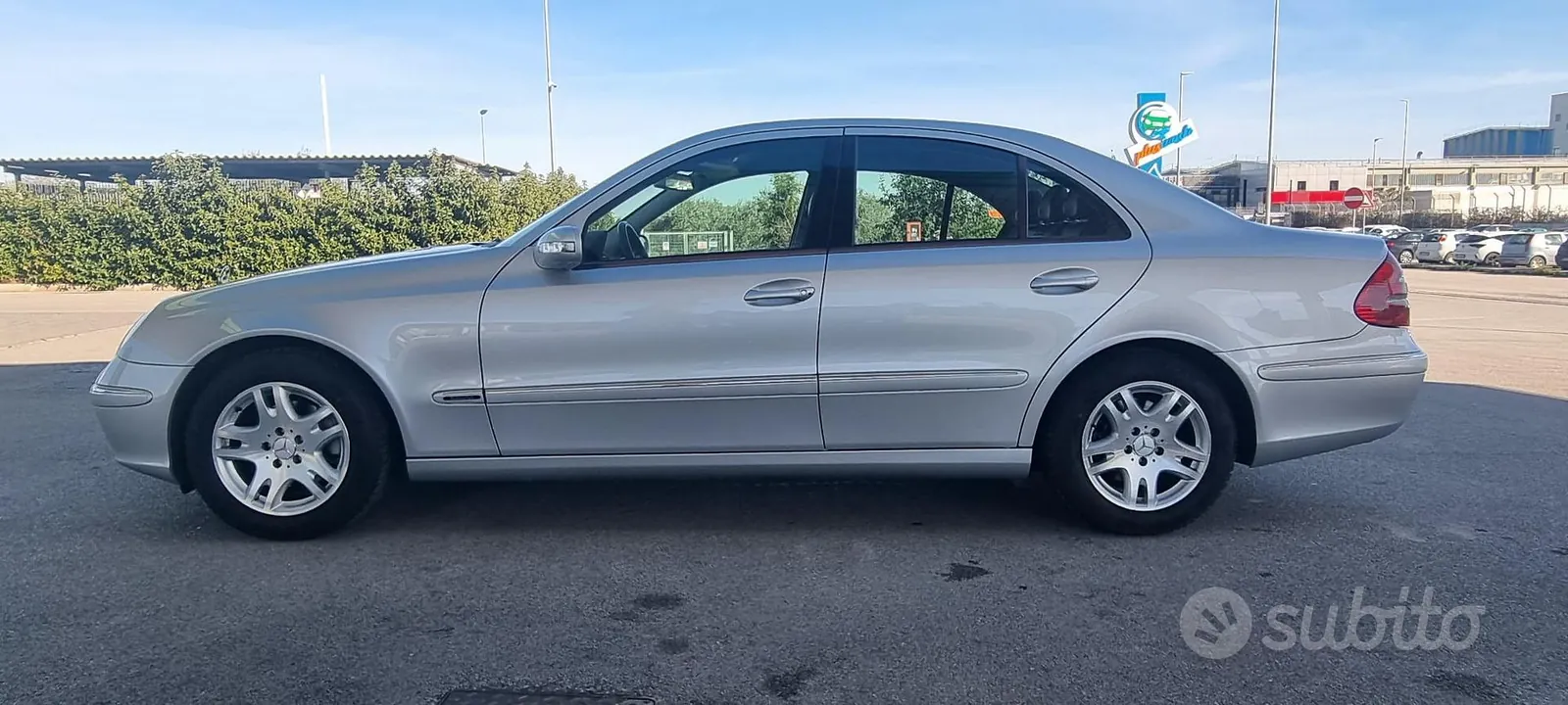 Mercedes-Benz E-Class 2003 photo 4
