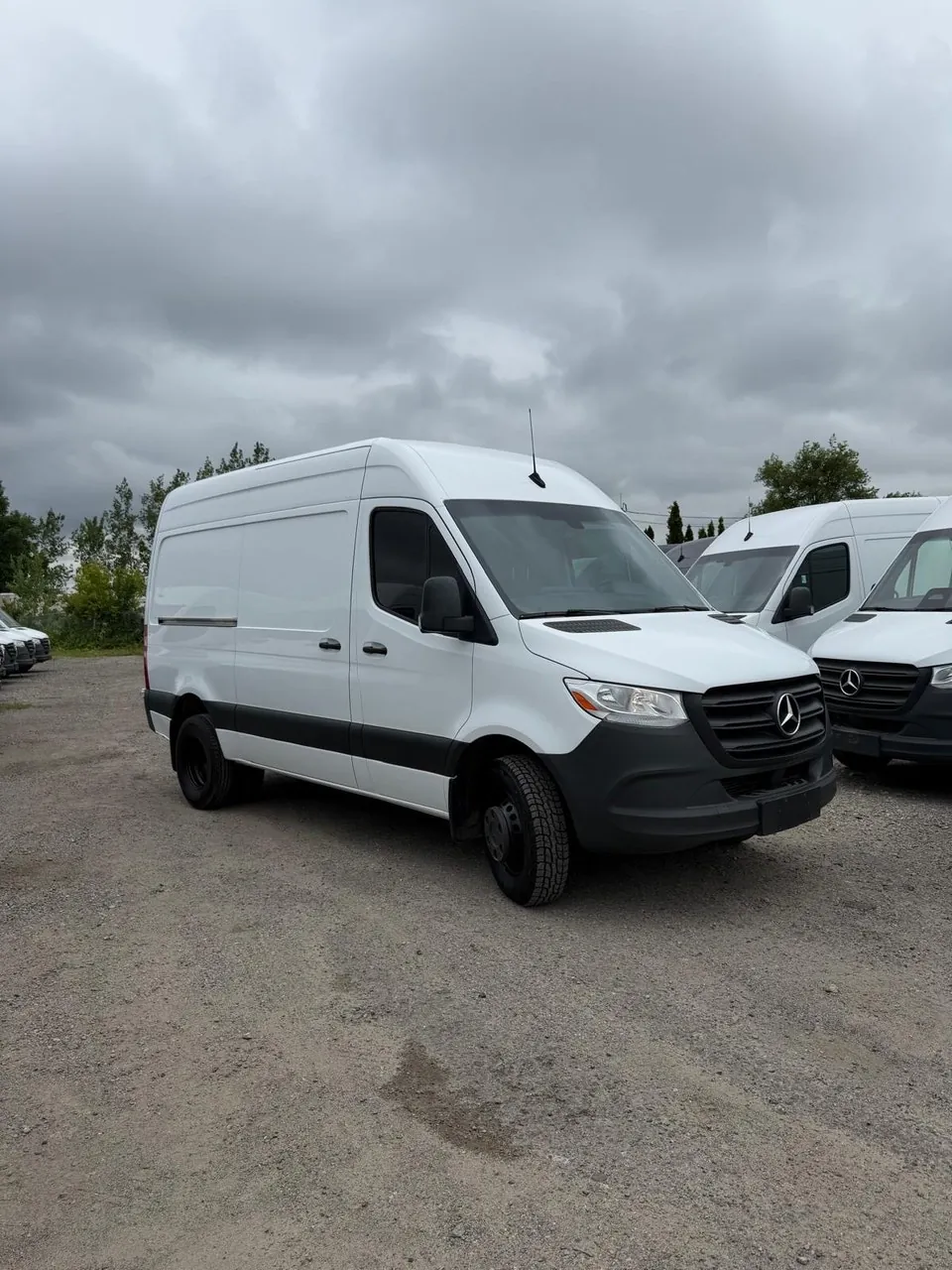 Mercedes-Benz Sprinter Van 2021 photo 2