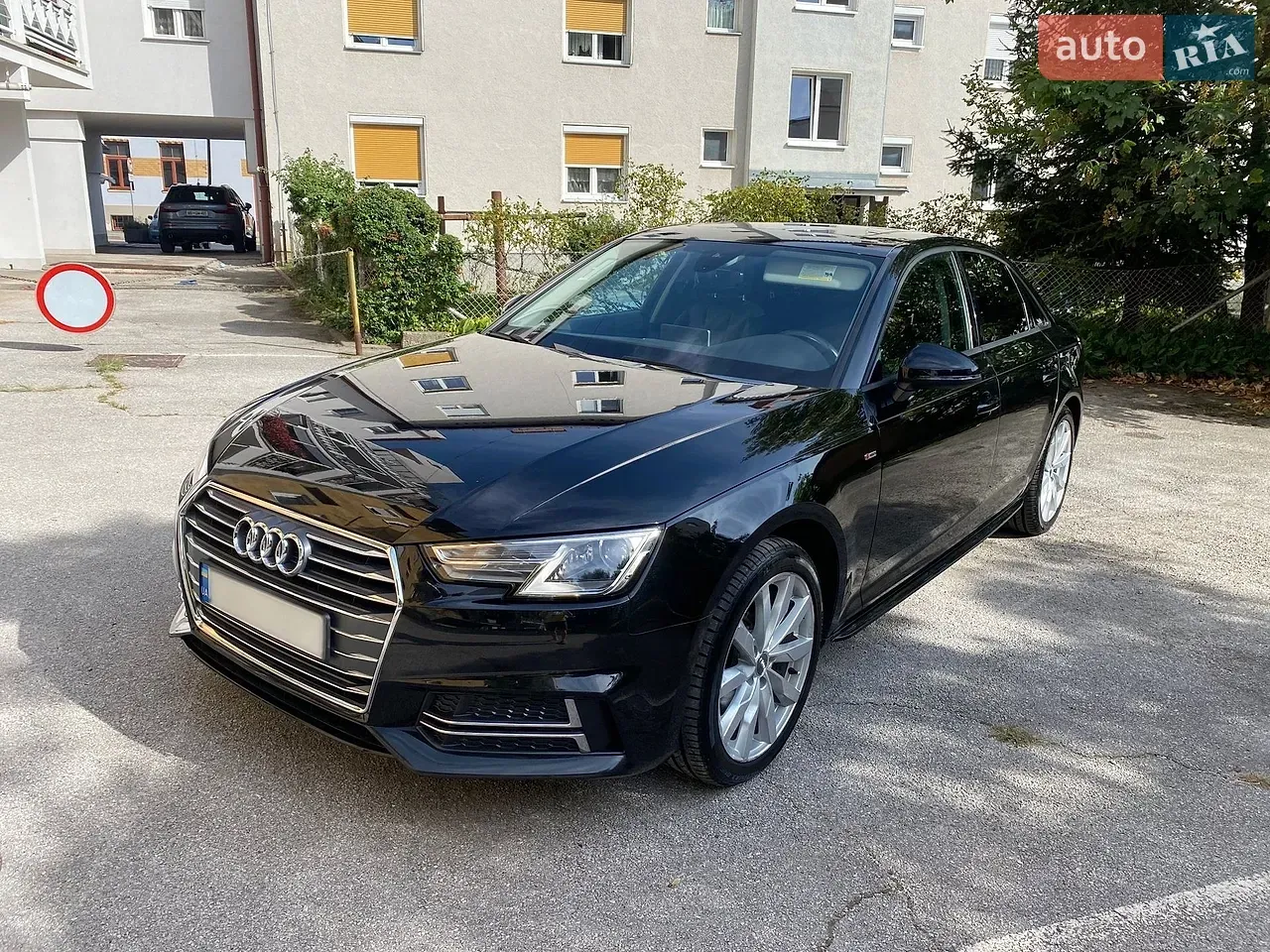 Audi A4 2016 photo 4