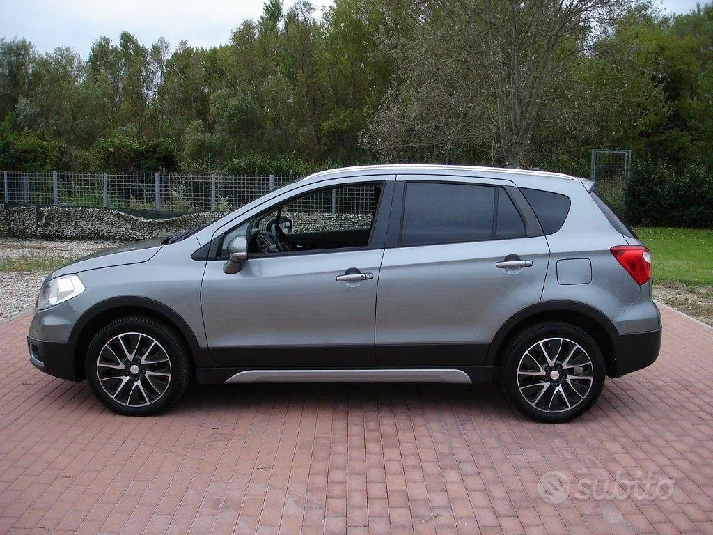 Suzuki S-Cross 2014 photo 4
