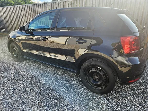 Volkswagen Polo 2015 photo 3