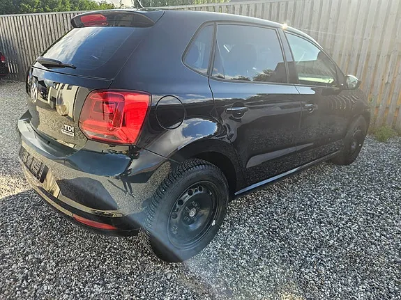 Volkswagen Polo 2015 photo 4
