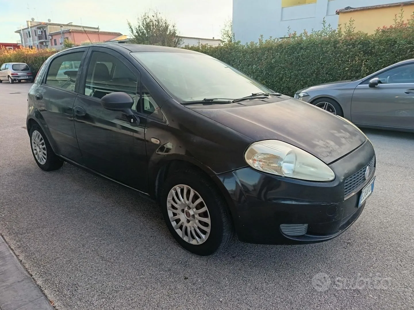 Fiat Grande Punto 2011 photo 3