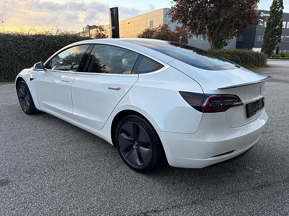 Tesla Model 3 2020 photo 4