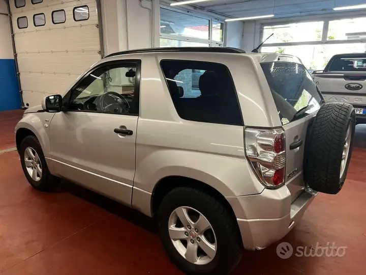 Suzuki Grand Vitara 2006 photo 3