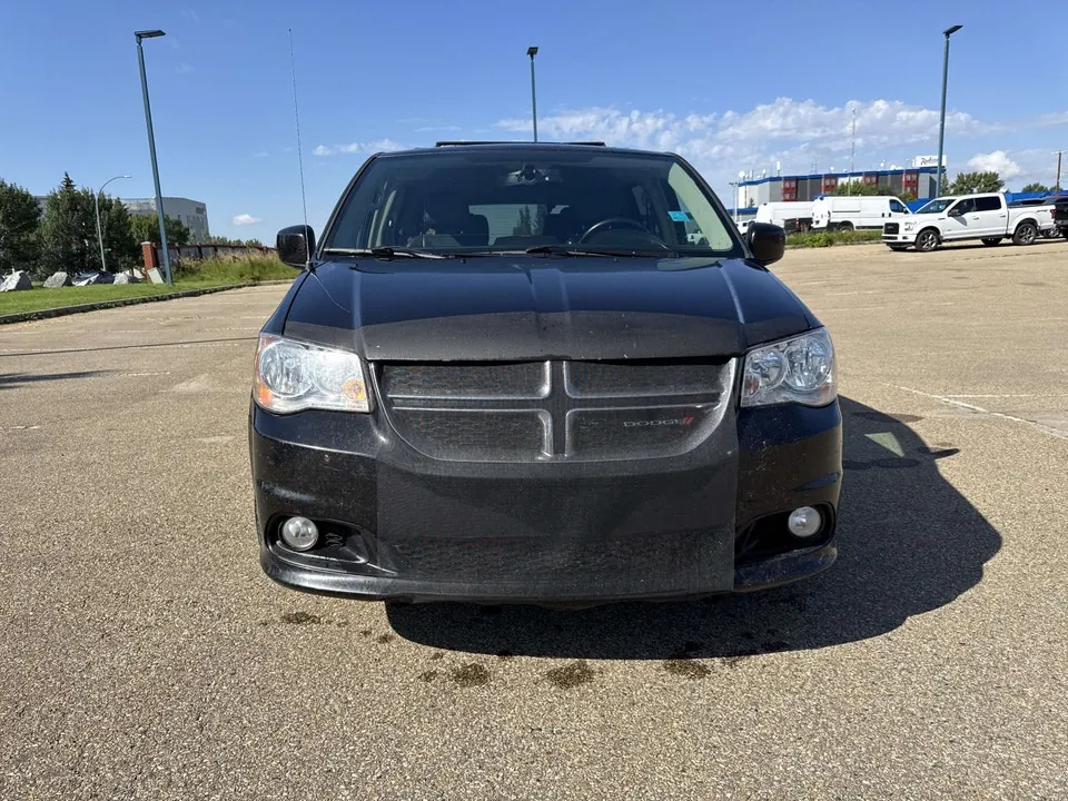 Dodge Grand Caravan 2017 photo 2
