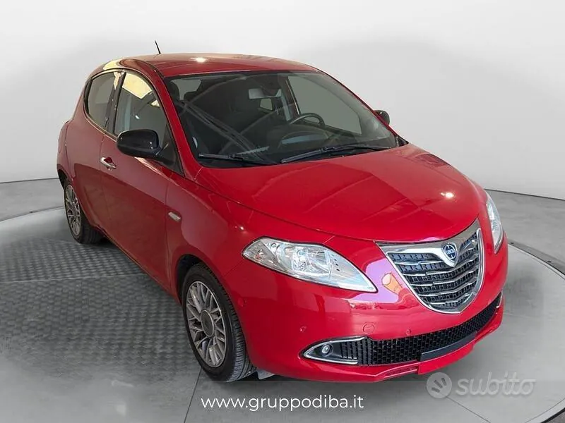 Lancia Ypsilon 2012 photo 3