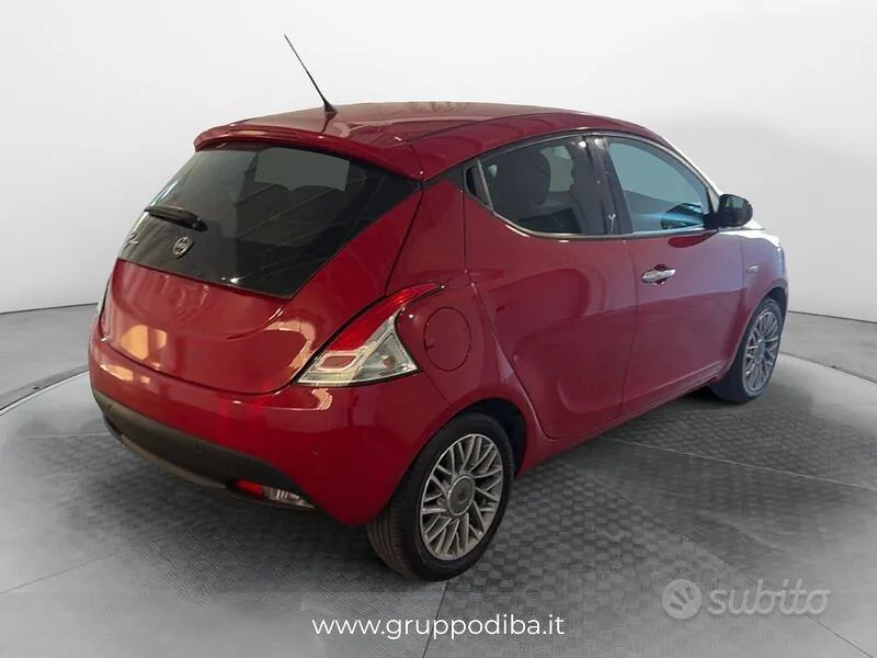 Lancia Ypsilon 2012 photo 5