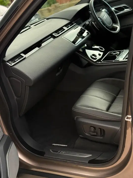 Land Rover Range Rover Velar 2020 photo 5