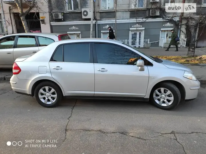 Nissan Tiida