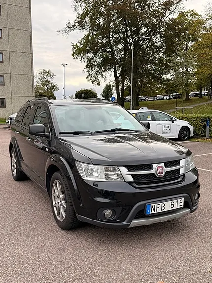 Fiat Freemont 2013 photo 2