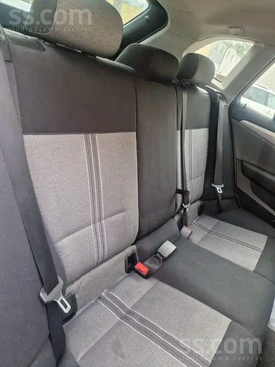 BMW X1 2011 photo 3