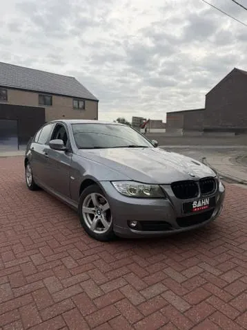 BMW 3 Series 2009 photo 3