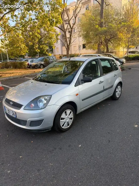 Ford Fiesta 2008 photo 3