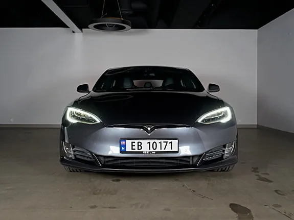 Tesla Model S 2019 photo 2