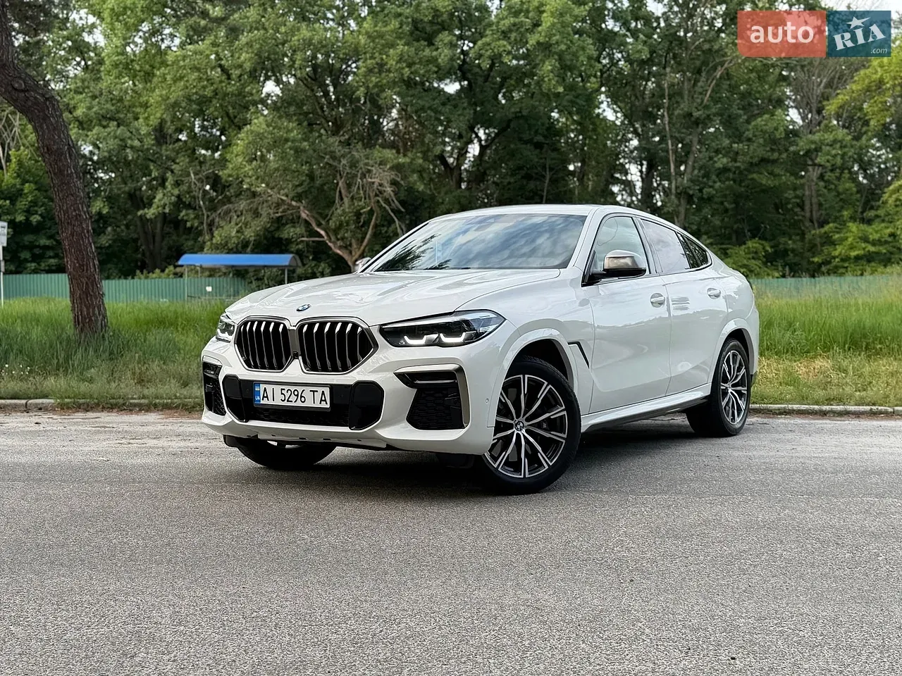 BMW X6 2021 photo 2