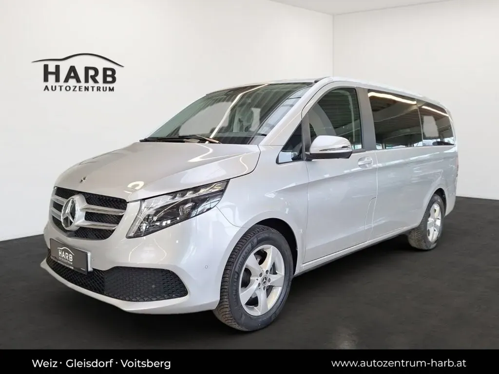 Mercedes-Benz V-Class 2023 photo 2