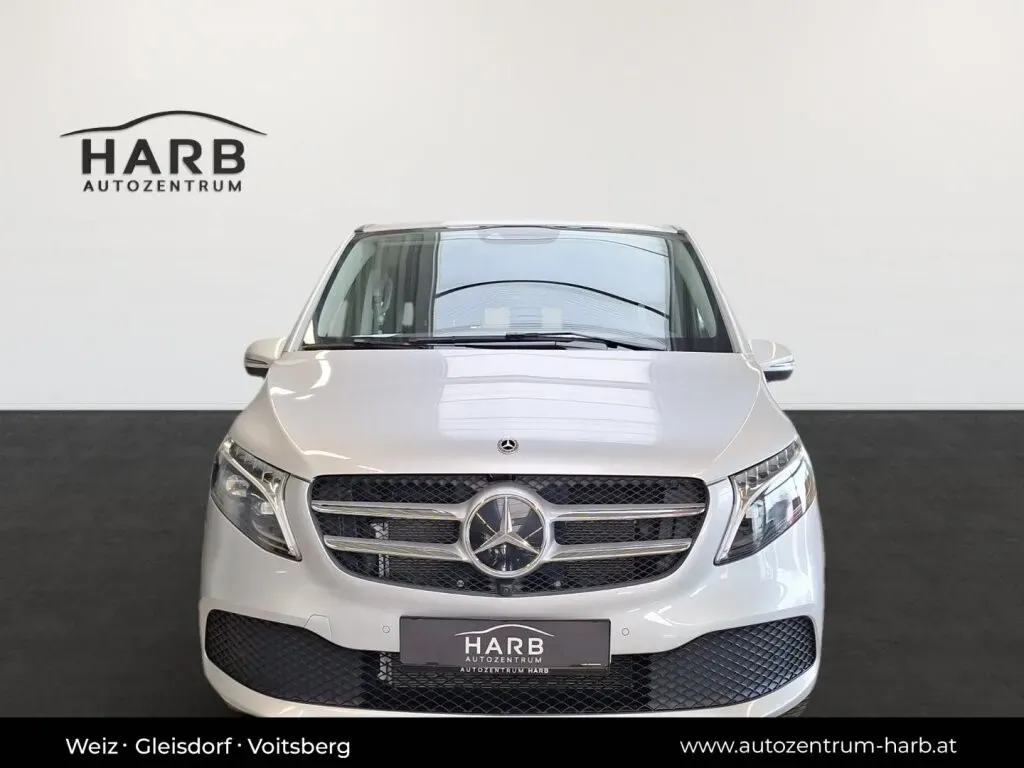 Mercedes-Benz V-Class 2023 photo 3