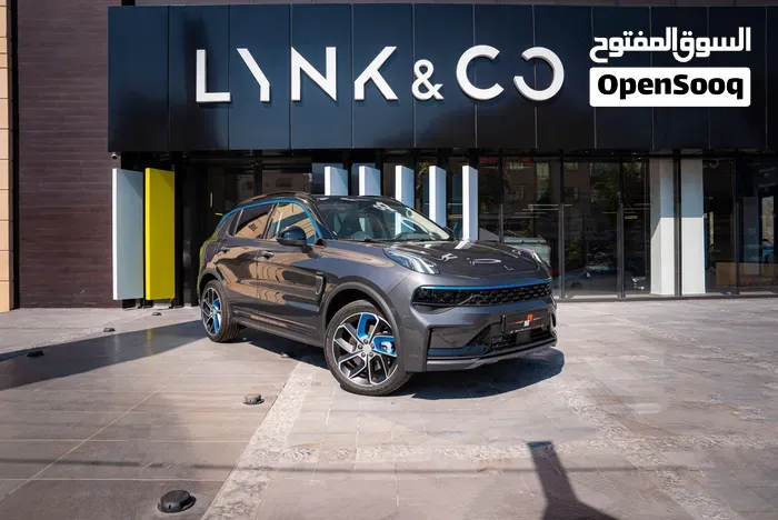 Lynk & Co 01