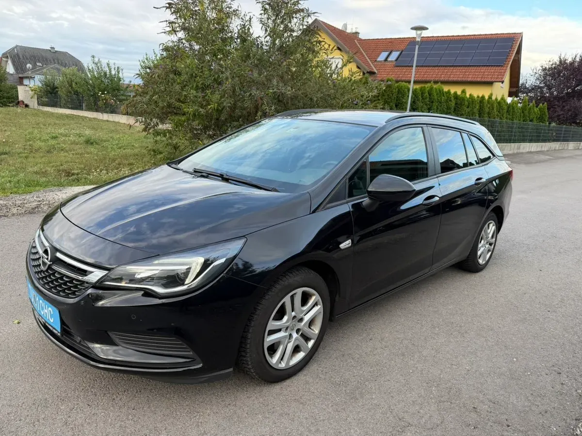 Opel Astra 2019 photo 3
