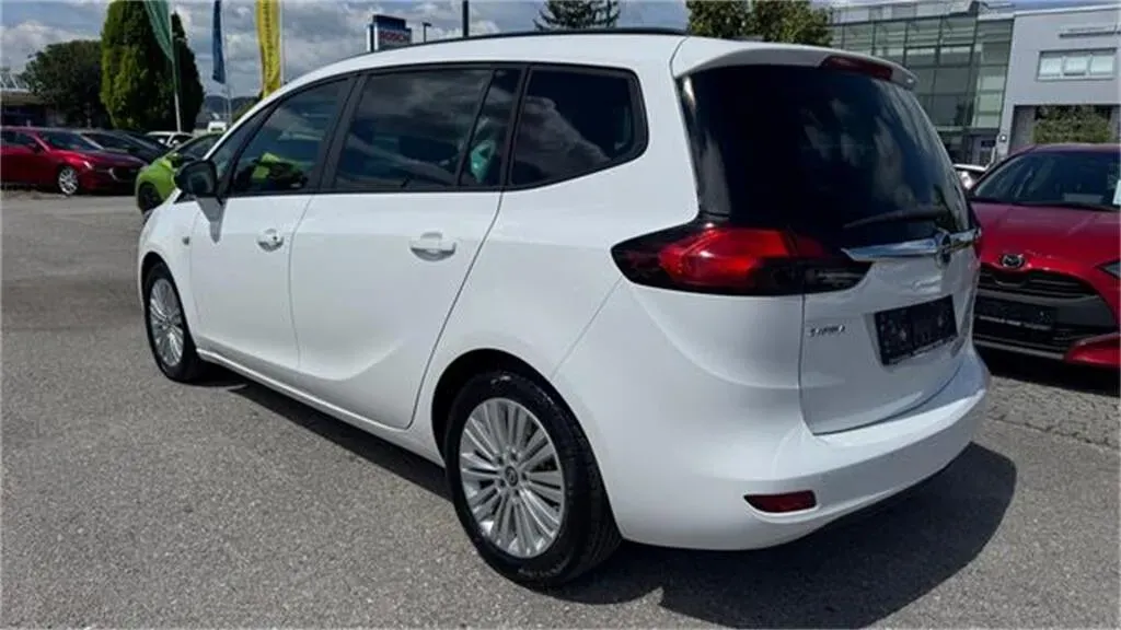 Opel Zafira 2017 photo 3