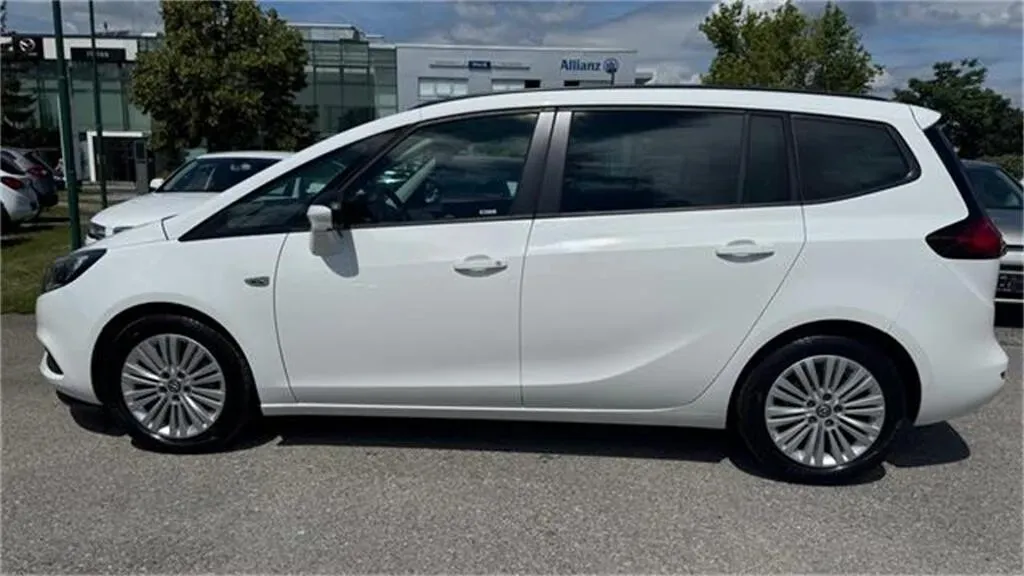 Opel Zafira 2017 photo 2