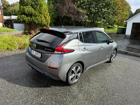 Nissan Leaf 2018 photo 4