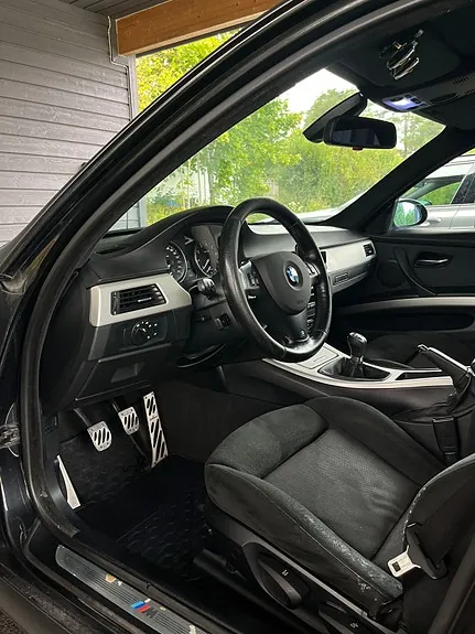 BMW 325I
