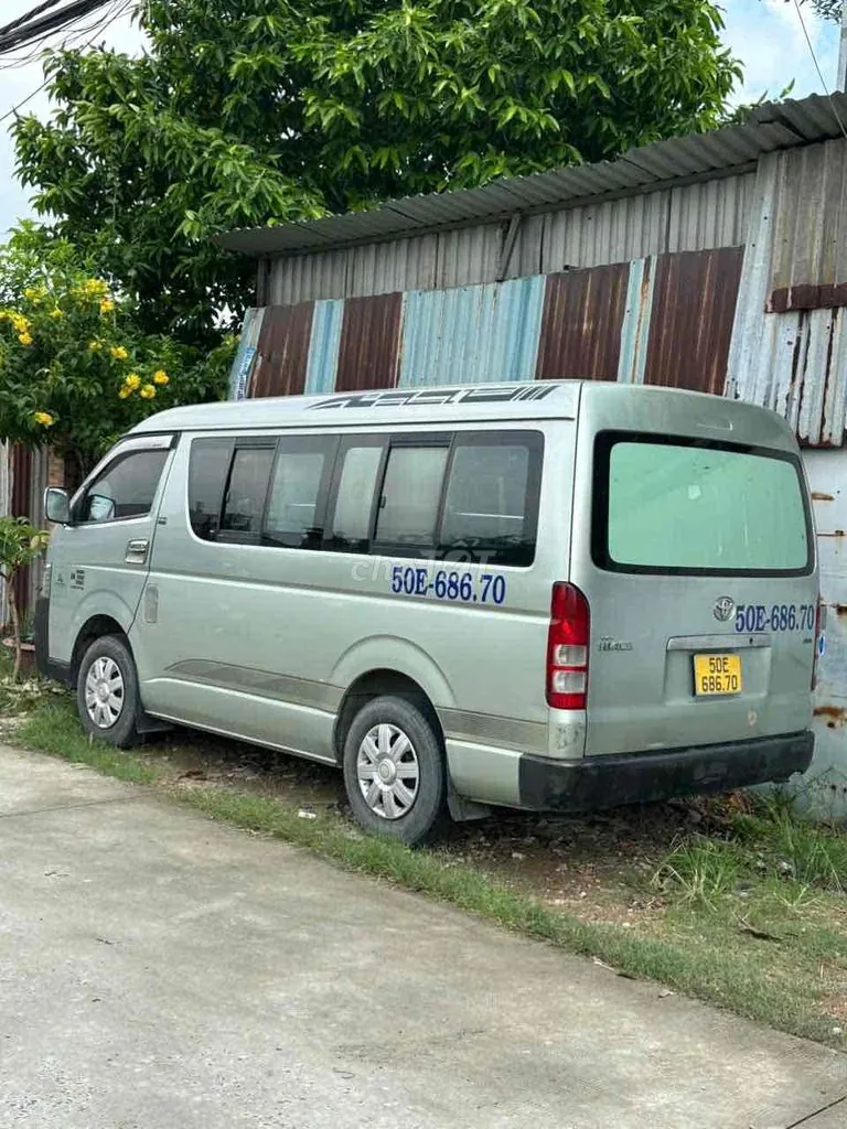 Toyota Hiace