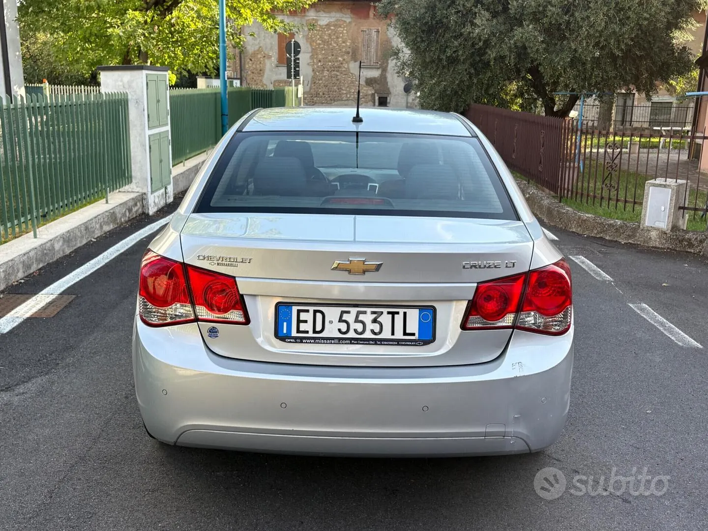 Chevrolet Cruze 2010 photo 2