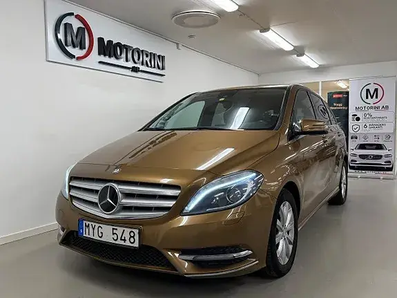 Mercedes-Benz B 180